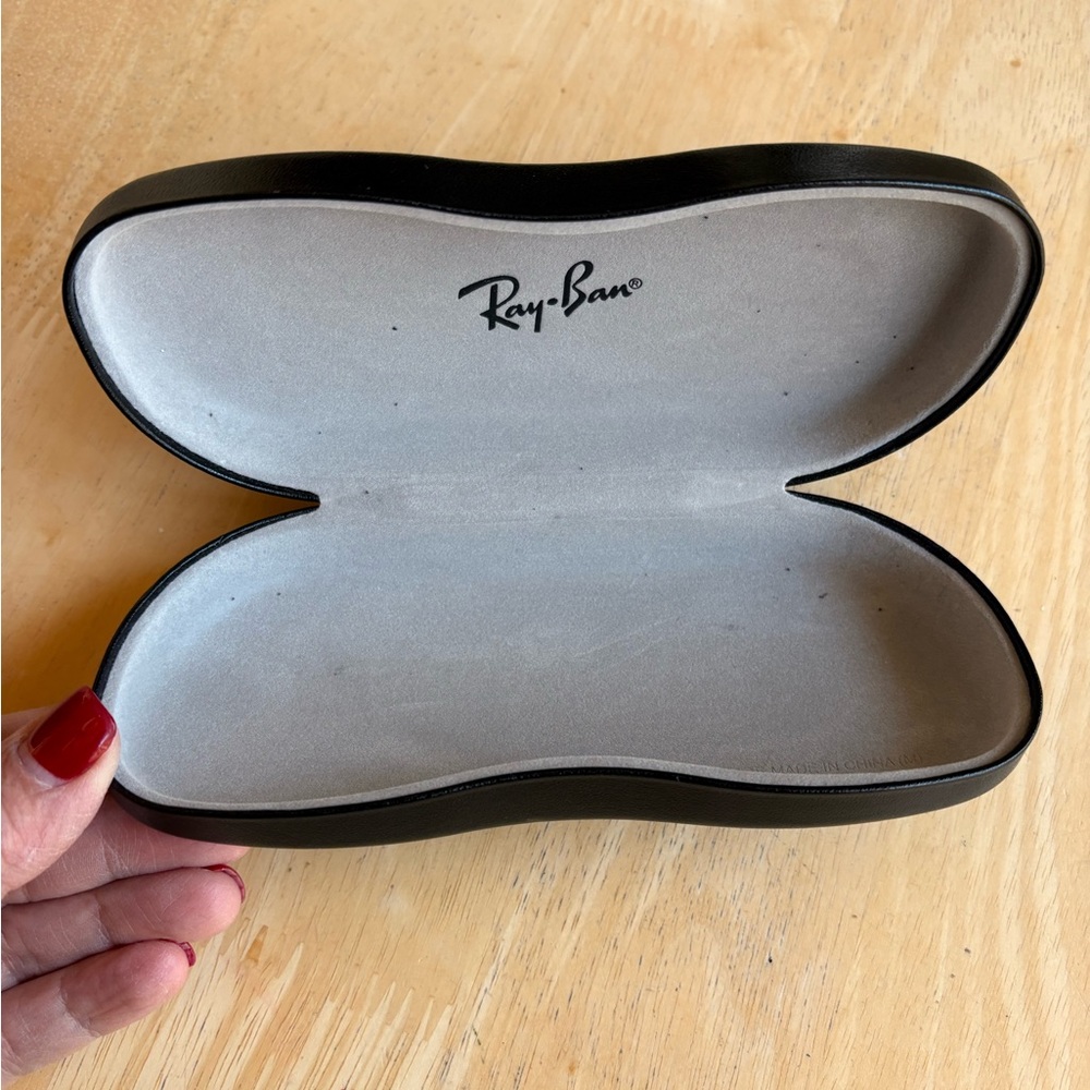 Ray-Ban Black Eyeglass Case